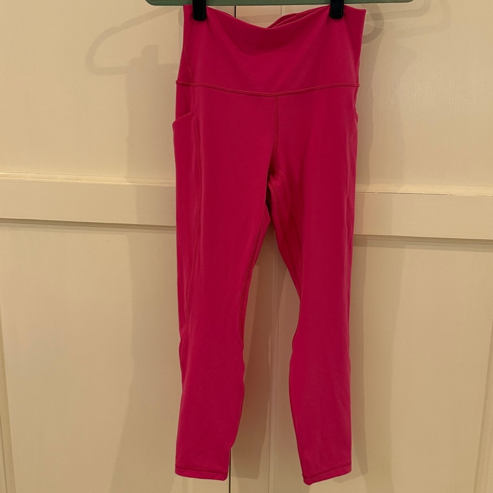 Lululemon bright Pink Leggings with pockets
